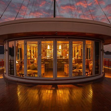 Heritage Line Ylang Cruise - Halong Bay & Lan Ha Bay Ха Лонг Екстериор снимка