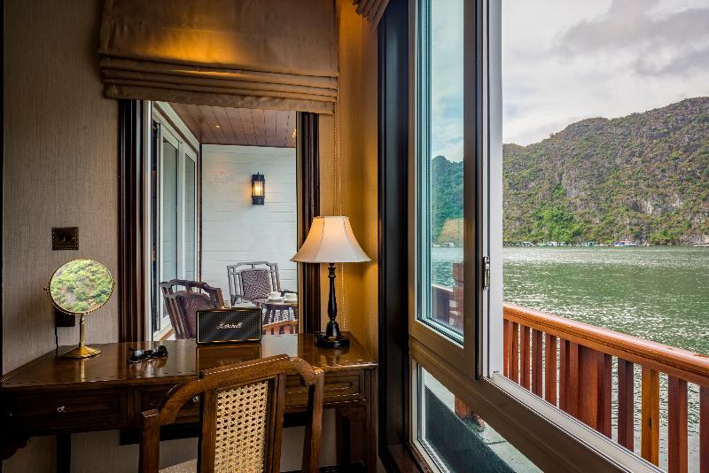 Heritage Line Ylang Cruise - Halong Bay & Lan Ha Bay Ха Лонг Екстериор снимка