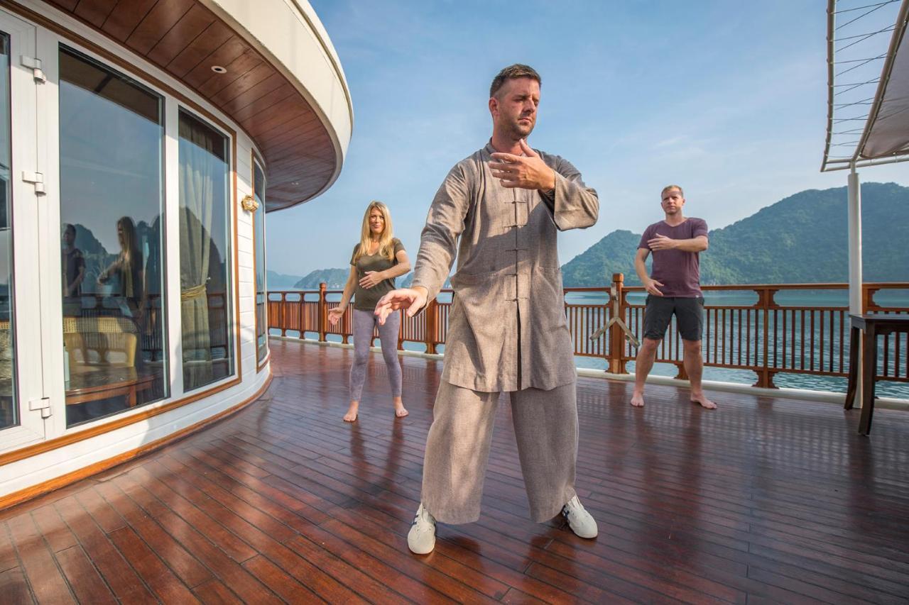 Heritage Line Ylang Cruise - Halong Bay & Lan Ha Bay Ха Лонг Екстериор снимка