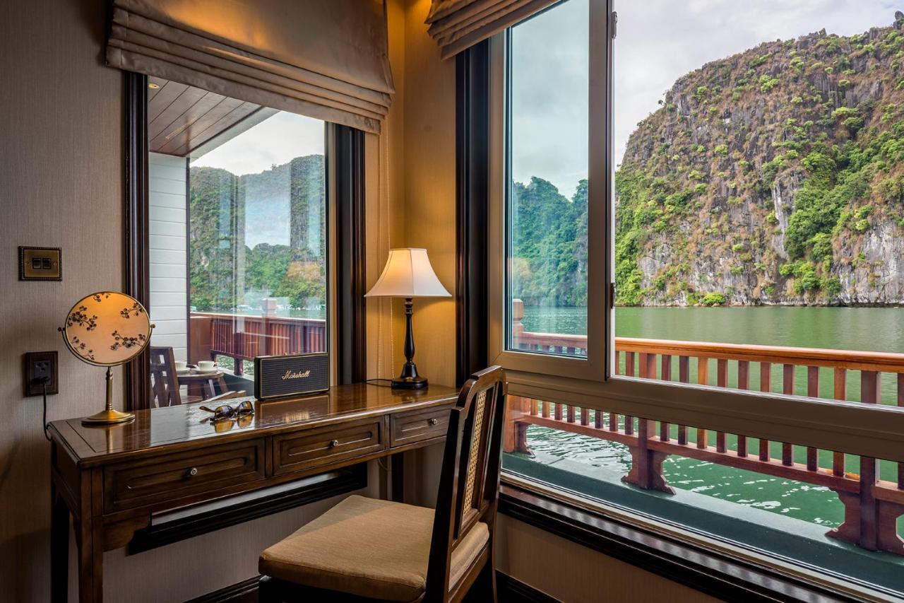 Heritage Line Ylang Cruise - Halong Bay & Lan Ha Bay Ха Лонг Екстериор снимка